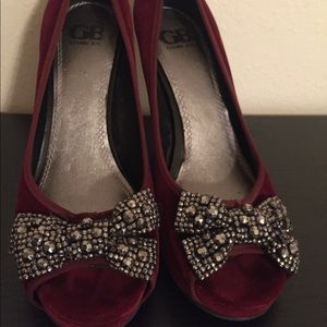 Gianni Bini Red Velvet Bow Heels Size 10